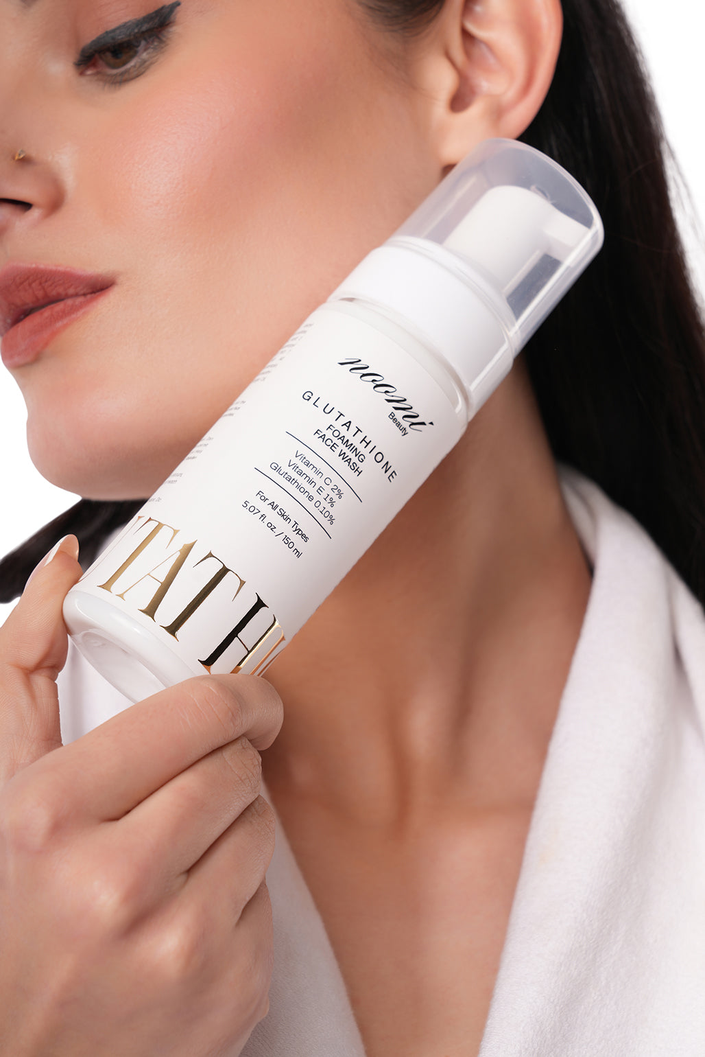 Glutathione Foaming Facewash With Vitamin C (2%) & Vitamin E (1%) For Clean, Fresh & Brighter-Looking Skin