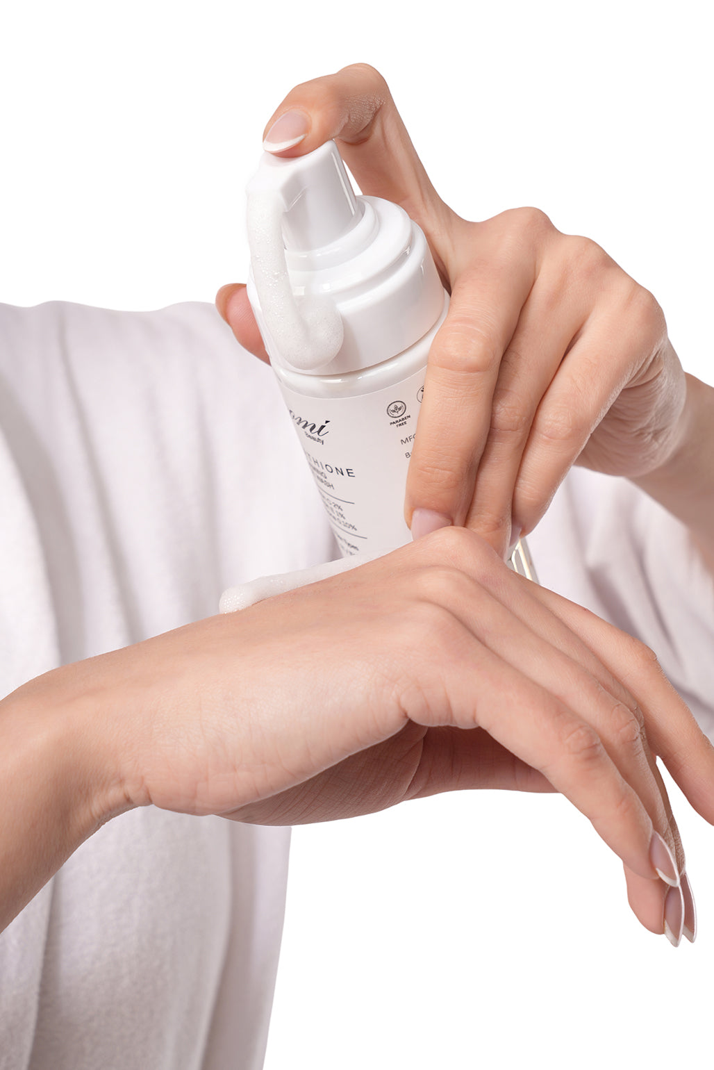 Glutathione Foaming Facewash With Vitamin C (2%) & Vitamin E (1%) For Clean, Fresh & Brighter-Looking Skin